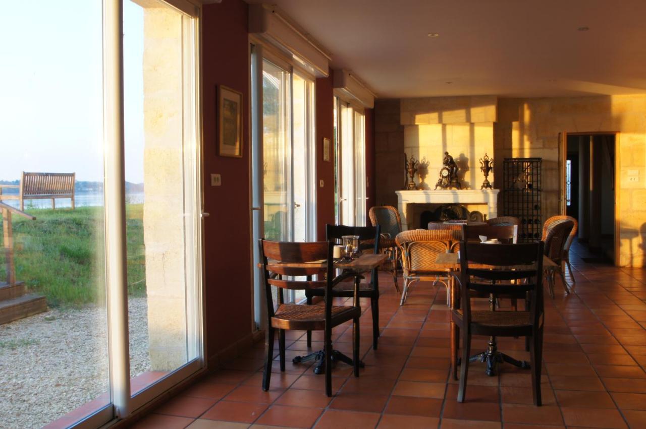 Chateau D'Esther Saint-Loubes Exterior photo